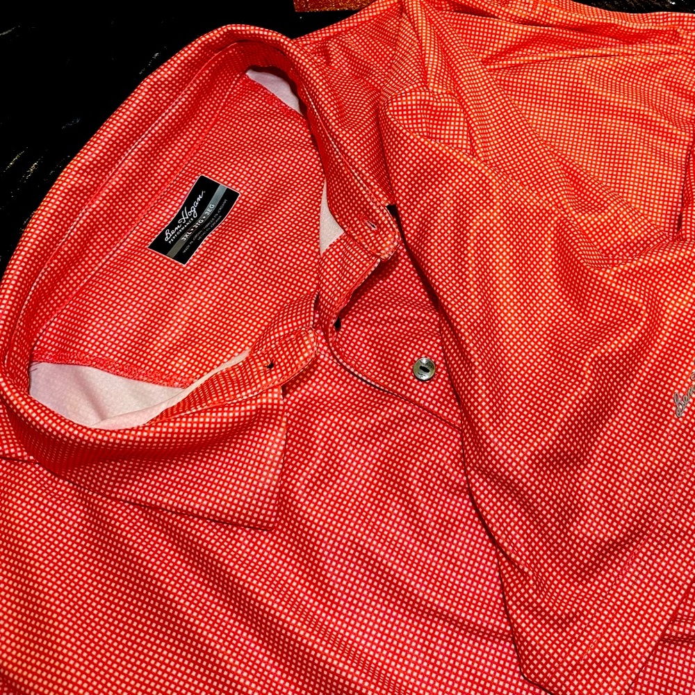 Performance wear in 3XL coral/orange in color. NWOT